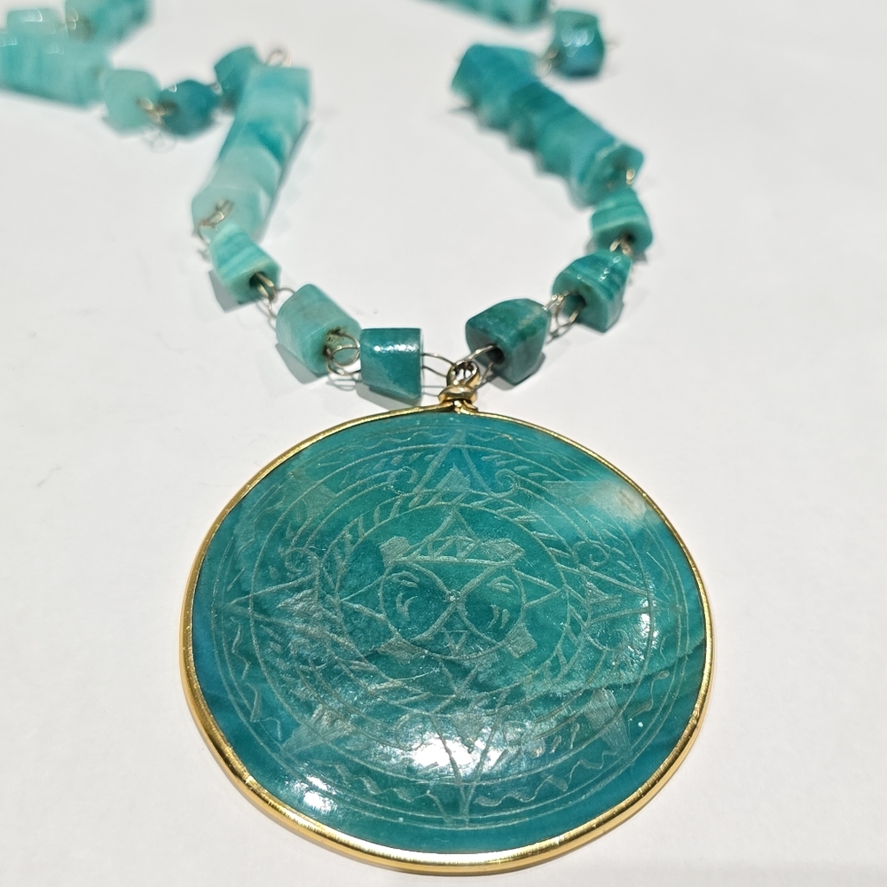 Vintage Carved AZTEC Sun Turquoise Onyx Beaded Pendant Necklace